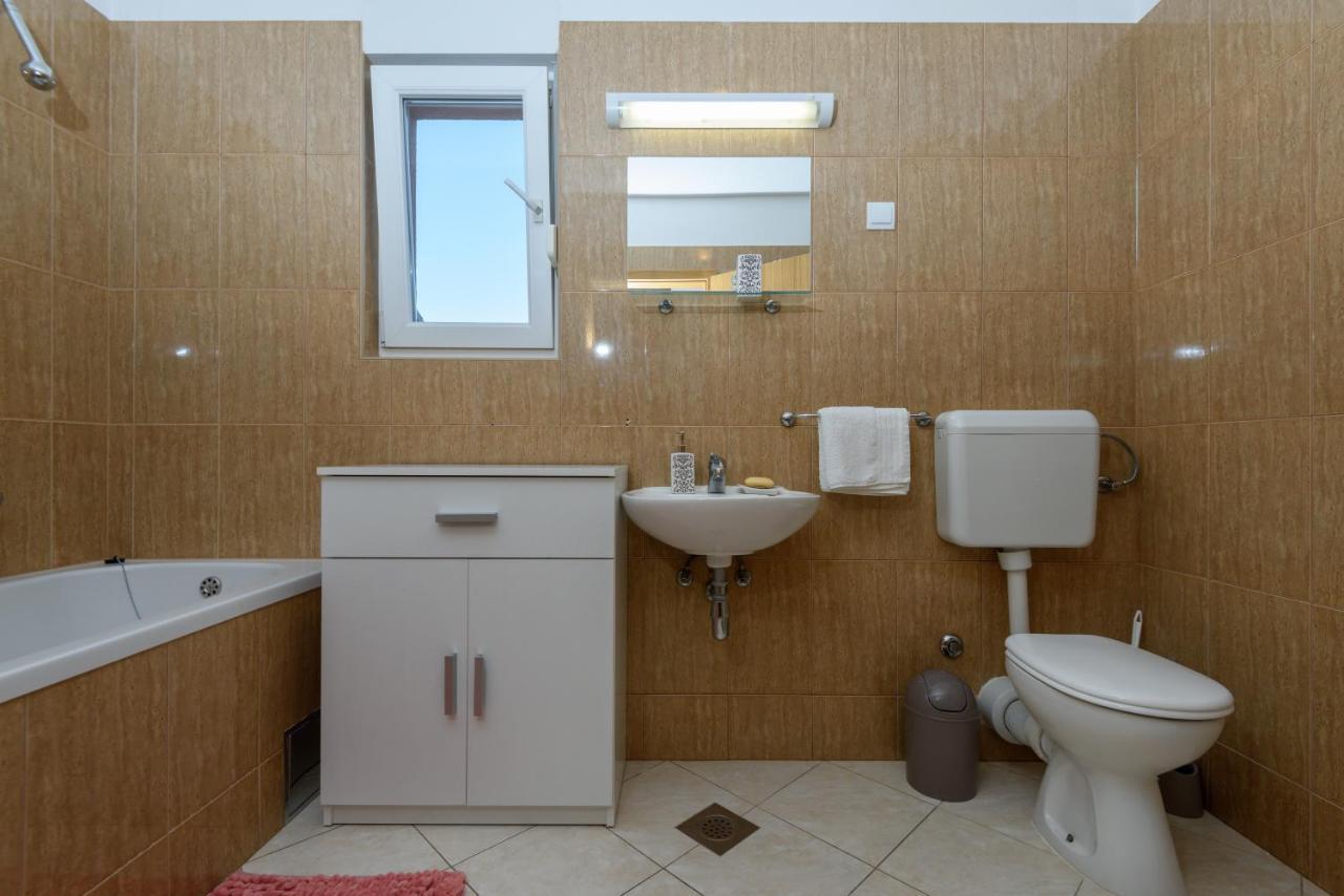 Apartman Karmela Zadar Exteriör bild